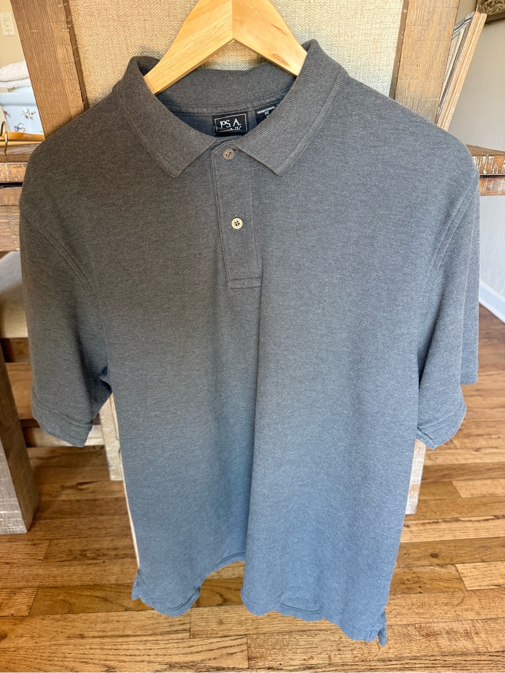 Jos. A. Bank Men's Charcoal Pique Polo - Picture 1 of 3